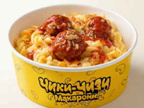Мак-Энд-Чиз с Митболлами и луковыми чипсами